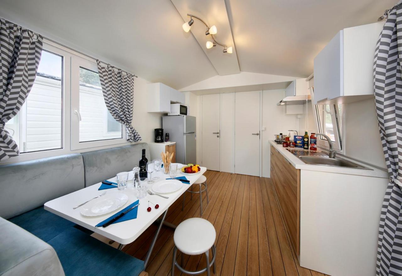 Albatross Mobile Homes On Camping San Francesco Duna Verde Bagian luar foto